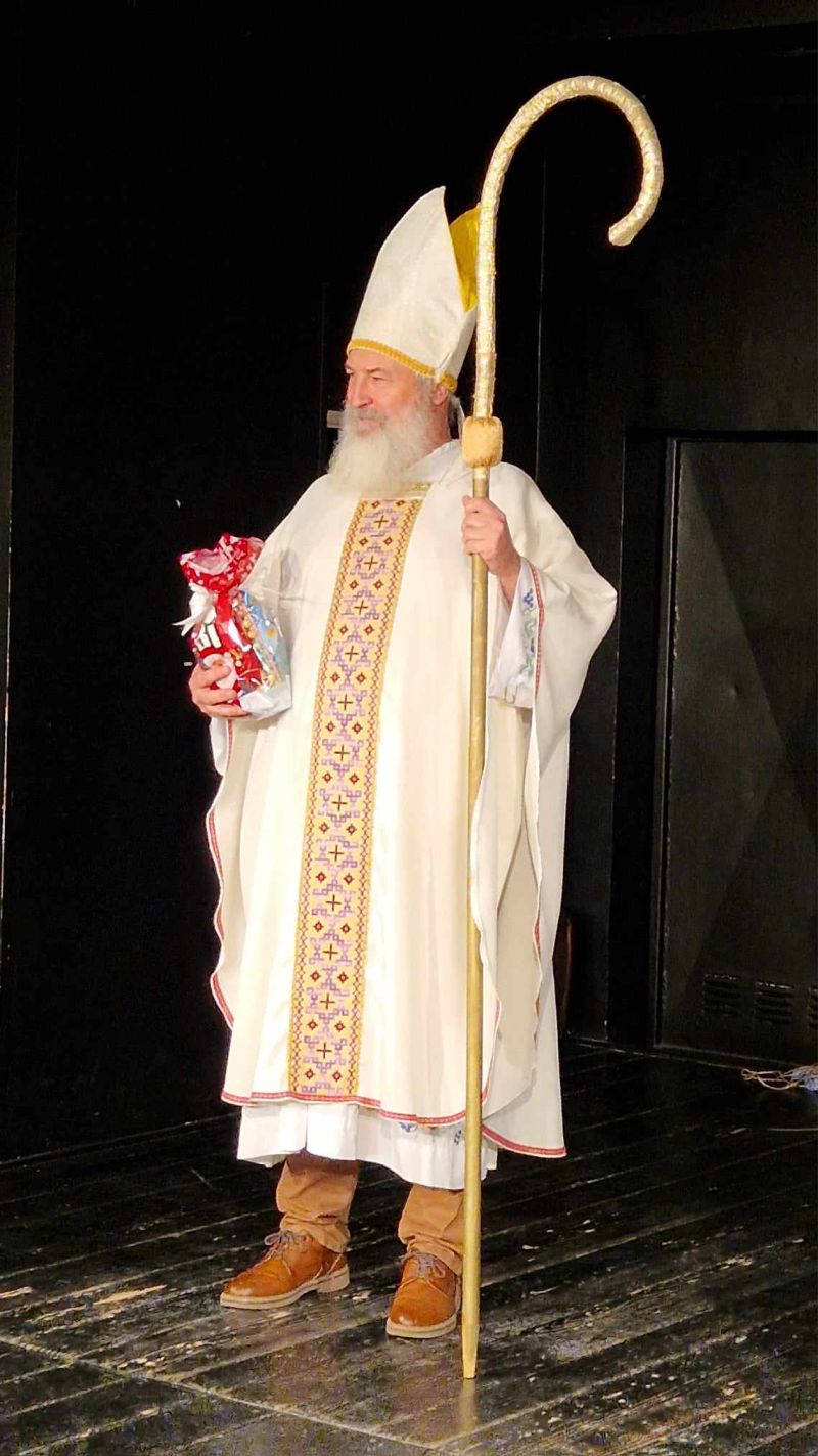 Sveti Nikola daruje članove Udruge