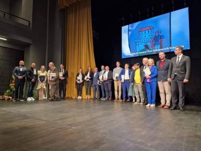 Zlatna plaketa “Grb grada Bjelovara”